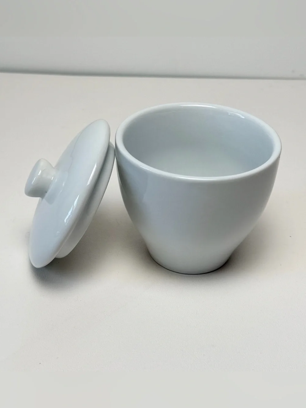 Pottery Barn covered Sugar Bowl Great White Lidded Large Durable Ceramic